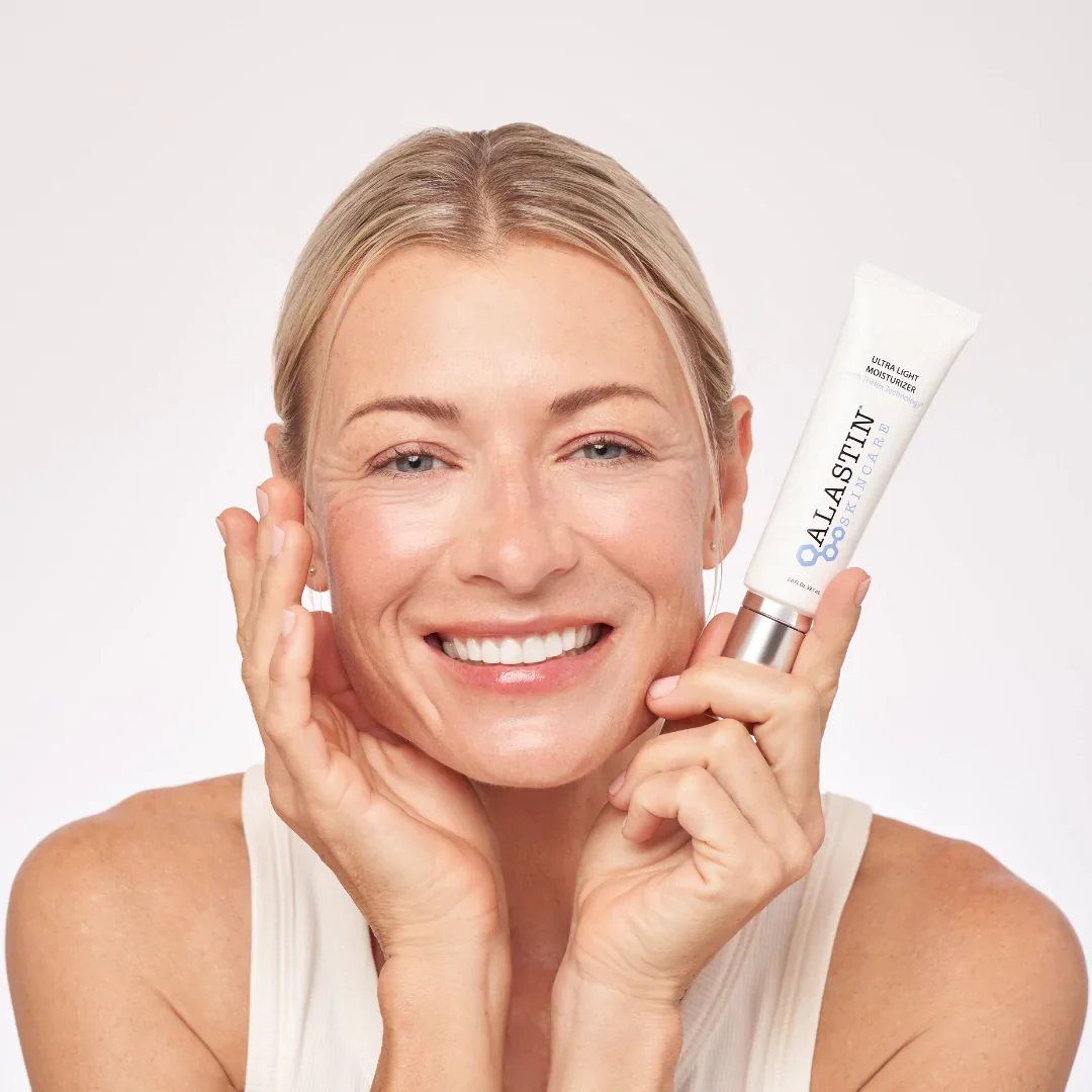 Alastin Ultra Light Moisturizer - Image 5